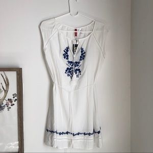 🏷NWT H&M White Tunic Embroidered Dress 6